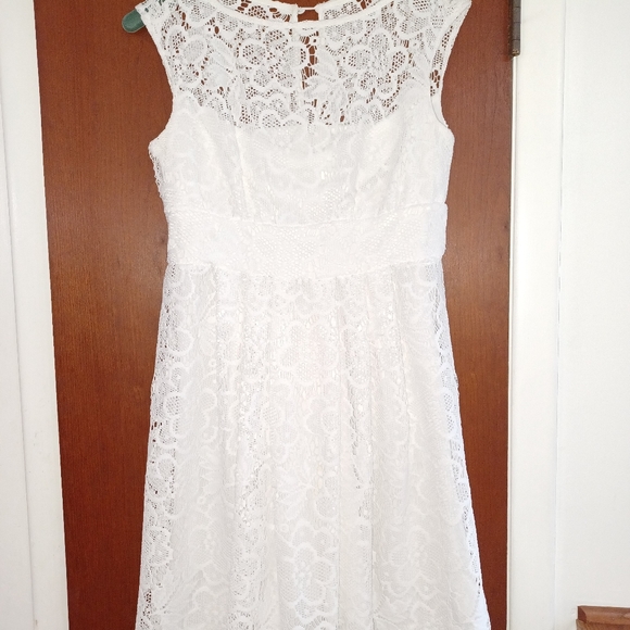 Sandra Darren women White Dress size 6 for all occasions - Picture 9 of 9